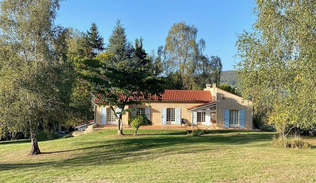 Superbe Villa au Sein dun Parc Arboré d1 ha