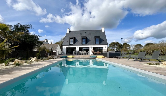Superbe Villa Avec Piscine Proche de la Plage
