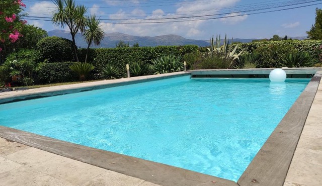 Superbe villa de charme avec piscine chauffée