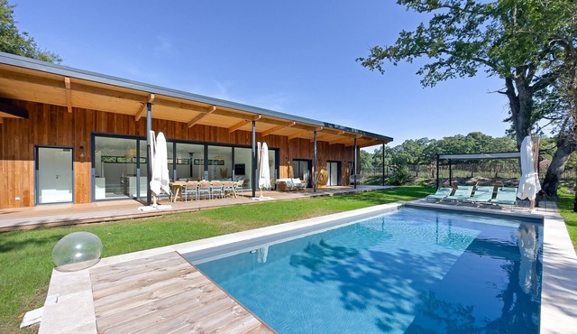 Superbe Villa en Pleine Nature Sans vis à vis Pour 12 Personnes