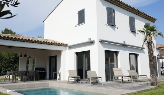 Superbe Villa-piscine Valbonne Village à Pieds