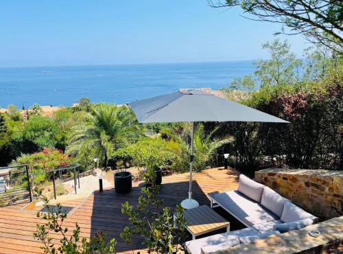 Superbe vue mer et Estérel, Villa Neuve pour 8-10 Personnes, Clim, Piscine