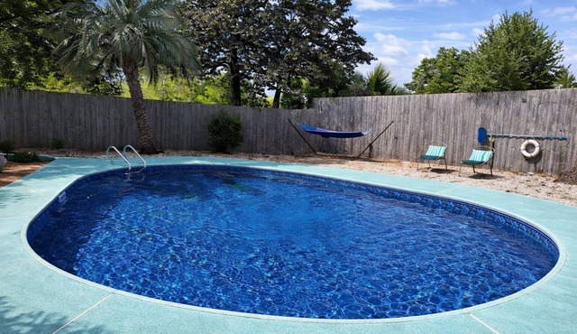 Superhost Oasis: Private Pool + Hot Tub + Pets!