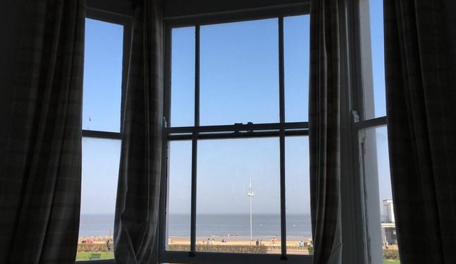 Superior Apartment with Sea View - Moray Seaview at Moray Beachside Apartments