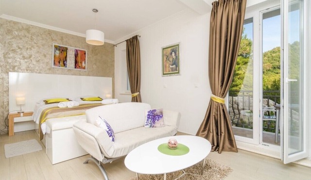Superior studio balcony,sea view - GARDEN SECRET