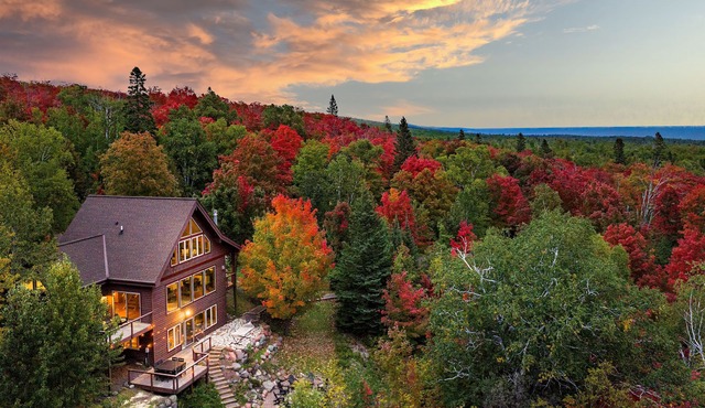 SuperiorViews+Sauna+8 Beds+GameRM