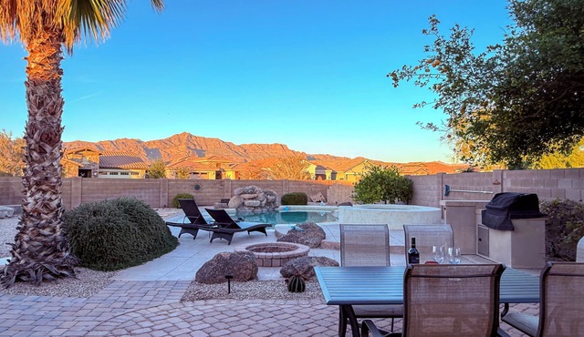 Superstition Mtn Views! Gold Canyon Gem w/Hot Tub