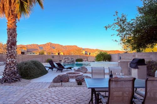 Superstition Mtn Views! Gold Canyon Gem w/Hot Tub