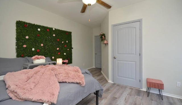 SuperValue Suite #8 @ East End Revitalized