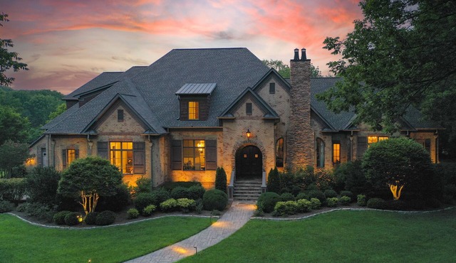 Supreme Luxury for Big Groups - Golf, Concierge, Theater, Game Room, 9 Bedrooms