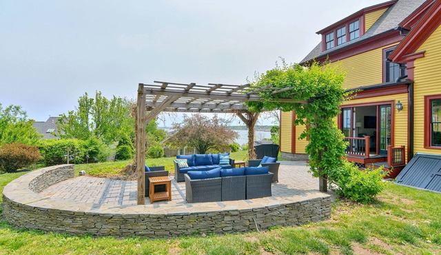 Sur la Mer: Ocean views in Rockport