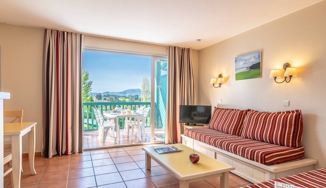 Sur le Golf D'arcangues et Face à la Rhune