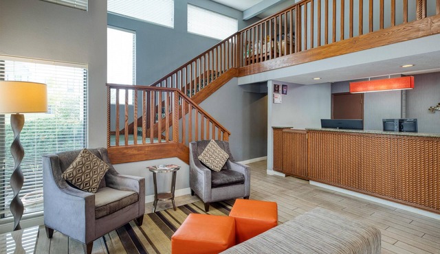 SureStay by Best Western Kansas City Country Inn North