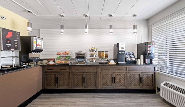 SureStay Hotel by Best Western Virginia Beach Royal Clipper