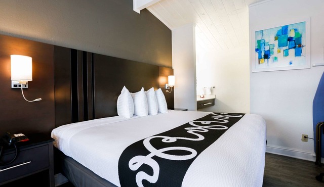 SureStay Hotel by Best Western Seaside Monterey