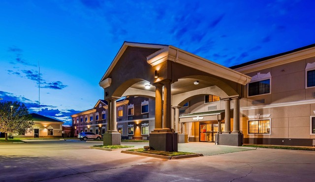 SureStay Plus Hotel by Best Western Quanah