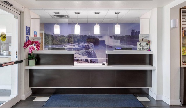 SureStay Plus Hotel by Best Western Niagara Falls East