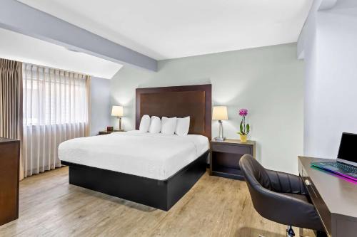 SureStay Studio by Best Western Pensacola