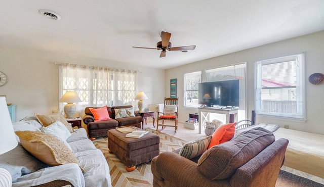 Surf City Coastal Escape w/Fire Pit