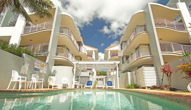 Surf Club Apartments