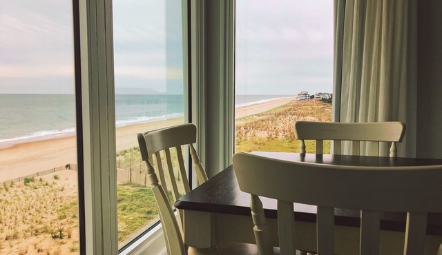 Surf Club Oceanfront Hotel