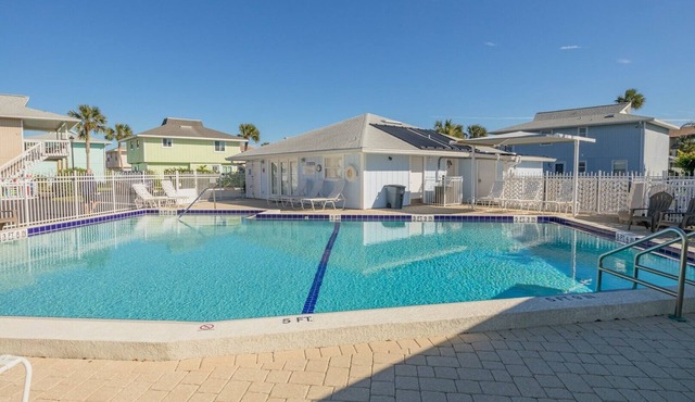 Surf Crest 36 -3 Bed, 2 Bath Pet Friendly Beachside cottage with community pool