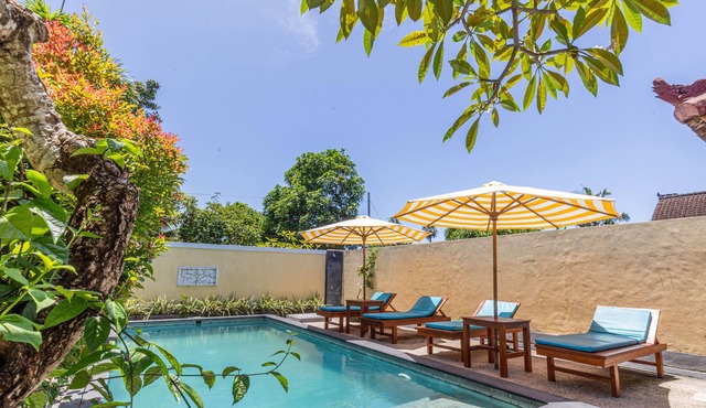 Surf Retreat Villa Sari Bali