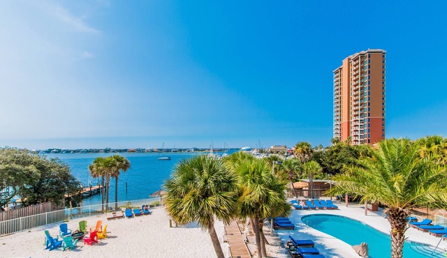 Surf & Sand Hotel