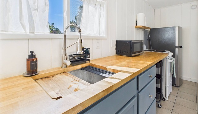 Surf Shack 2: Cozy Cabin + Wifi in Westport