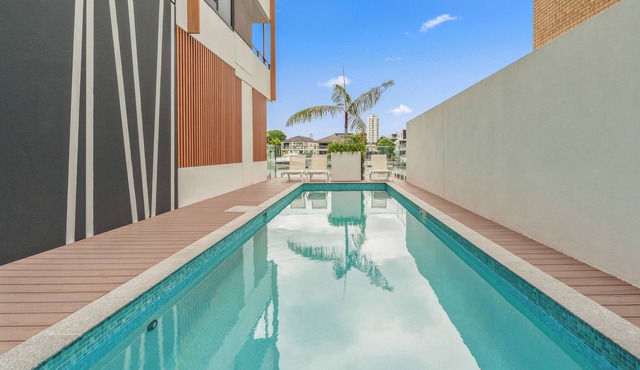 Surfers Paradise - Riverfront 2BR Luxury apartment