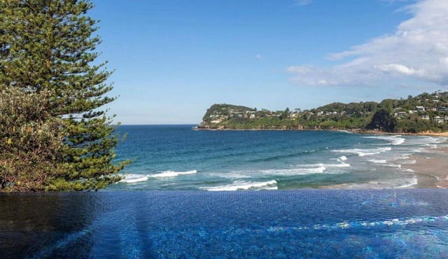 Surfers Paradise - Direct Beachfront