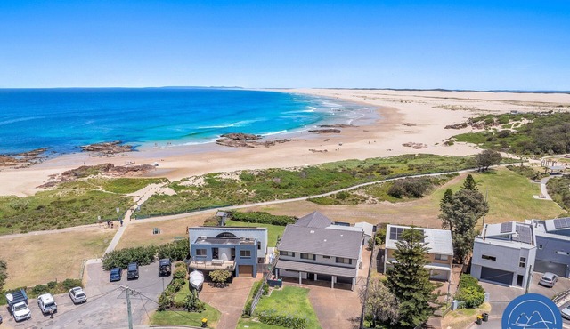 Surfers Paradise Port Stephens – Birubi Beachfront