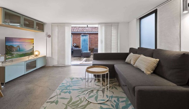 Surfie Pad 10 min walk to Beach and Dining