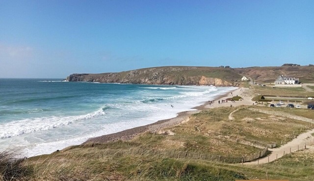 Surfing and Hiking house near Pointe du Raz and Baie des Trépassés