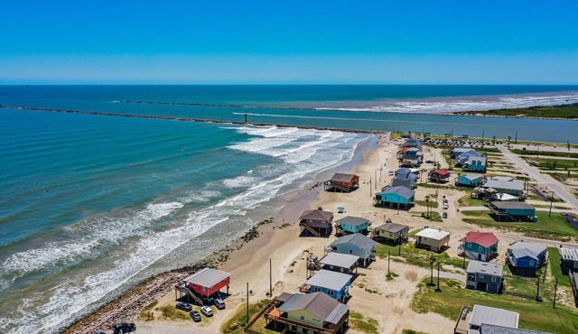 Surfside Getaway for 6