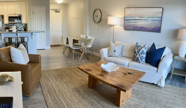 Surfside Oceanfront Condo— Luxury Unit/Top Floor