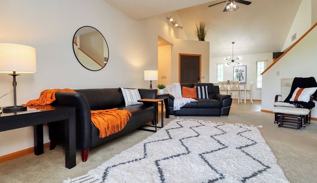 Surfside Retreat by Capitol Beach Lake with Pool!