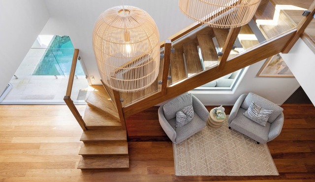 Surfside Villa - walk to the beach