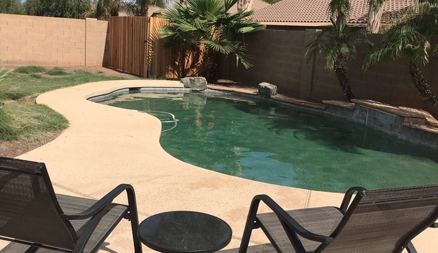 Surprise Oasis, Large Back Yard , Pool, Fun In The Sun, Private.