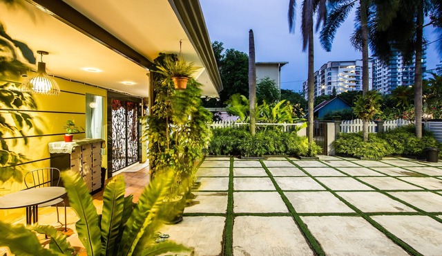 Surprised Homestay by uBook