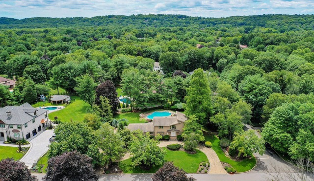 Surrounded by Lakes, Nature Preserves & Ski Area! 30min to NYC, Woodbury Commons