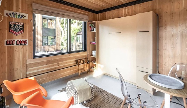 Sustainable Stay at BlockhouseLife! with Wifi