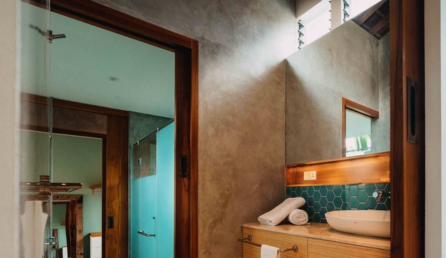 Sustainable villa overlooking Kuta bay