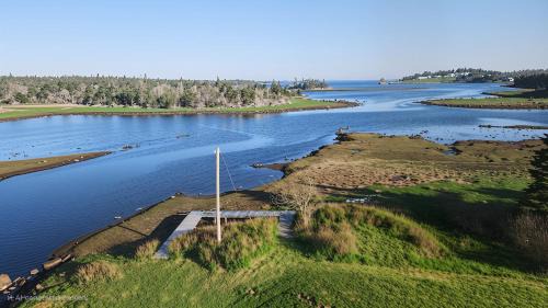 Sutaz Ocean Side Home