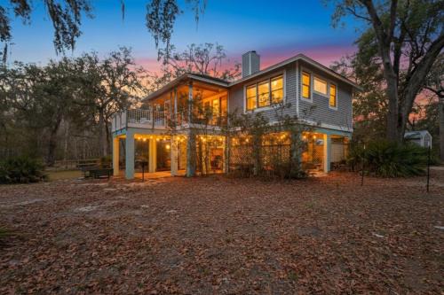 Suwannee House with Bungalow