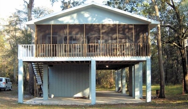 Suwannee River, Fanning Springs, BIG DOCK