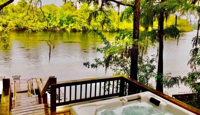 Suwannee River Hideaway
