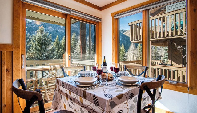 Sv109 - Walk to Lifts & Town - Hot Tub & Pool