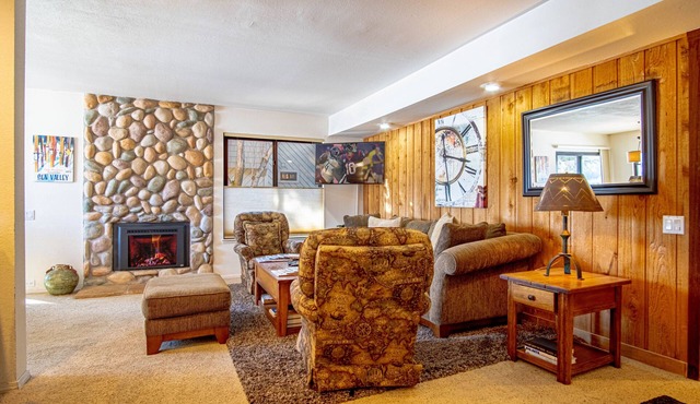 SV137 - Walk to Lifts & Town - Hot Tub & Pool