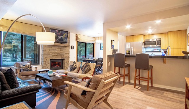 SV139 - Walk to Lifts & Town - Hot Tub & Pool